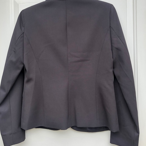 NWT. Jones New York Collection Stretch Blazer/ Suit Jacket. Size 2 - Picture 10 of 16